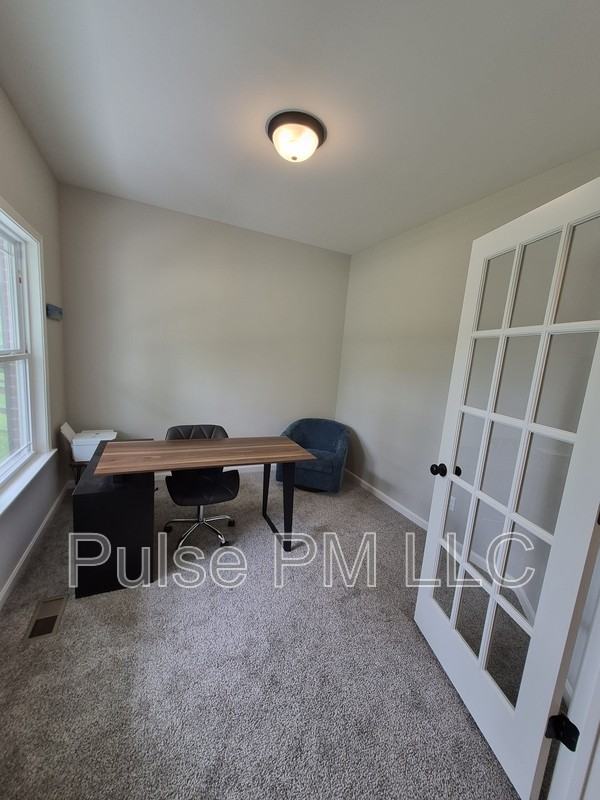 6179 Ballyshannon Dr - Photo 5 of 50