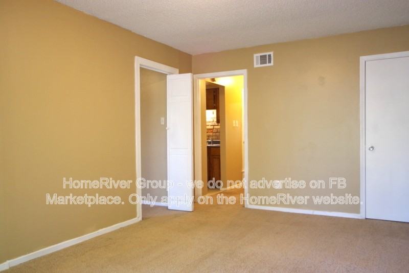 3436 Woodhollow Dr - Photo 4 of 19