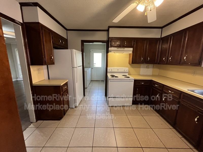 2224 W Aberdeen Dr - Photo 6 of 19