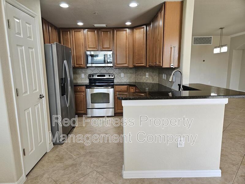 17451 Old Harmony Dr - Photo 2 of 13