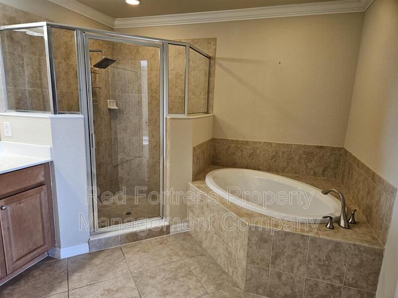 17451 Old Harmony Dr - Photo 5 of 13