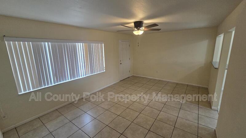 235 Leelon Rd - Photo 4 of 20