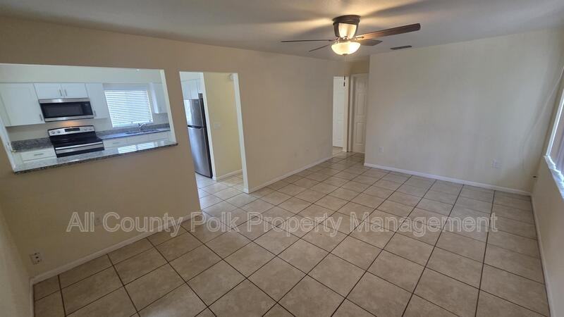 235 Leelon Rd - Photo 6 of 20