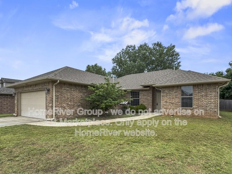 2206 Brook Dr