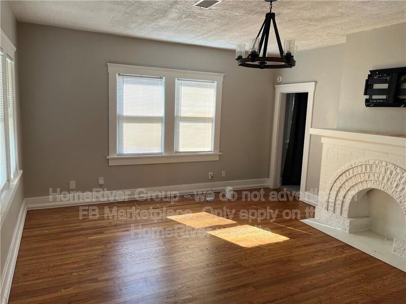 1945 W Park Pl - Photo 2 of 12