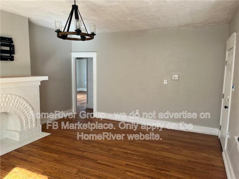 1945 W Park Pl - Photo 3 of 12