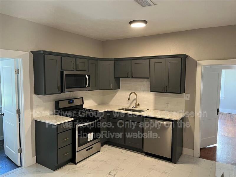 1945 W Park Pl - Photo 4 of 12