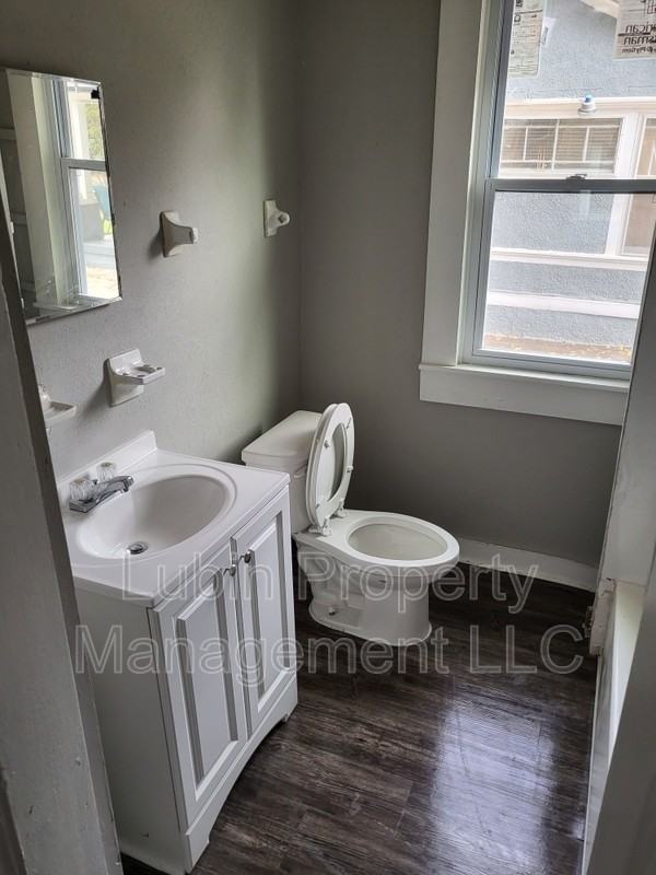 1628 E Mclemore Ave - Photo 6 of 10