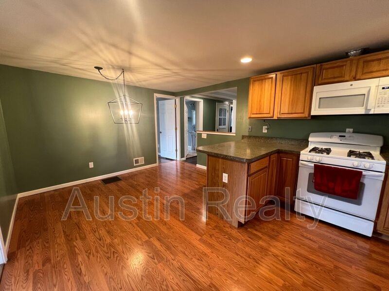 13166 East Ln - Photo 3 of 13