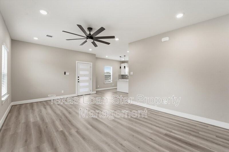 3107 Grassmere St #B - Photo 7 of 27