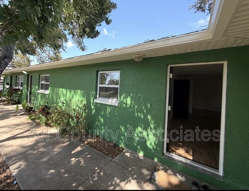 2273 Norman Dr #C - Photo 3 of 15