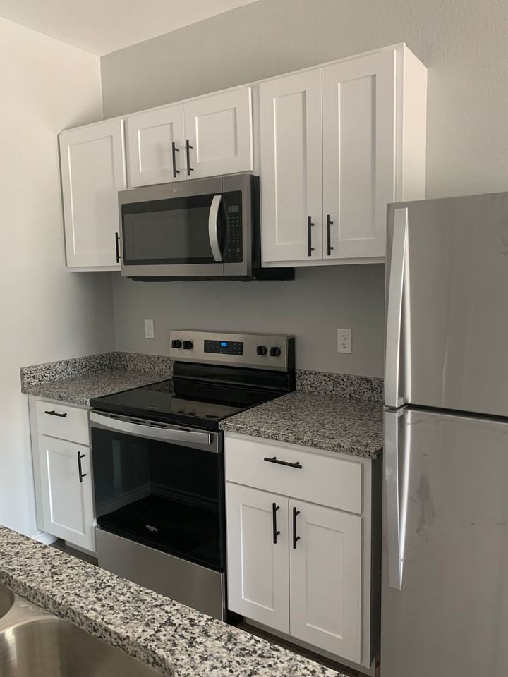 17738 County Road 4112 - Photo 3 of 45