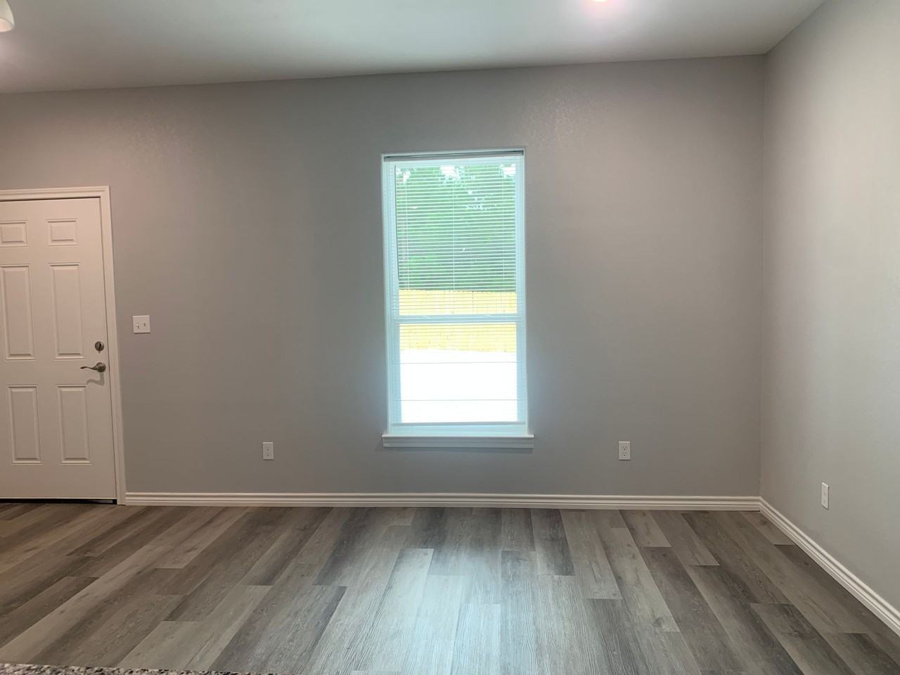 17738 County Road 4112 - Photo 4 of 45