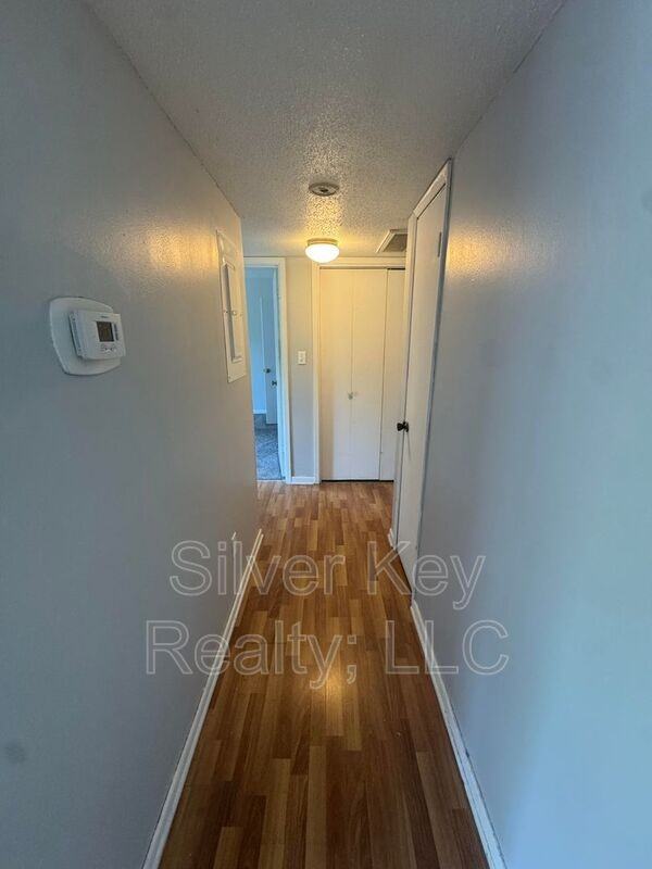 311 Sunset Dr #1 - Photo 5 of 10