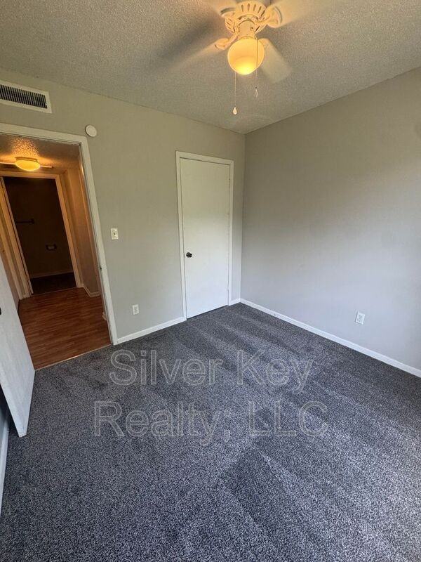 311 Sunset Dr #1 - Photo 7 of 10