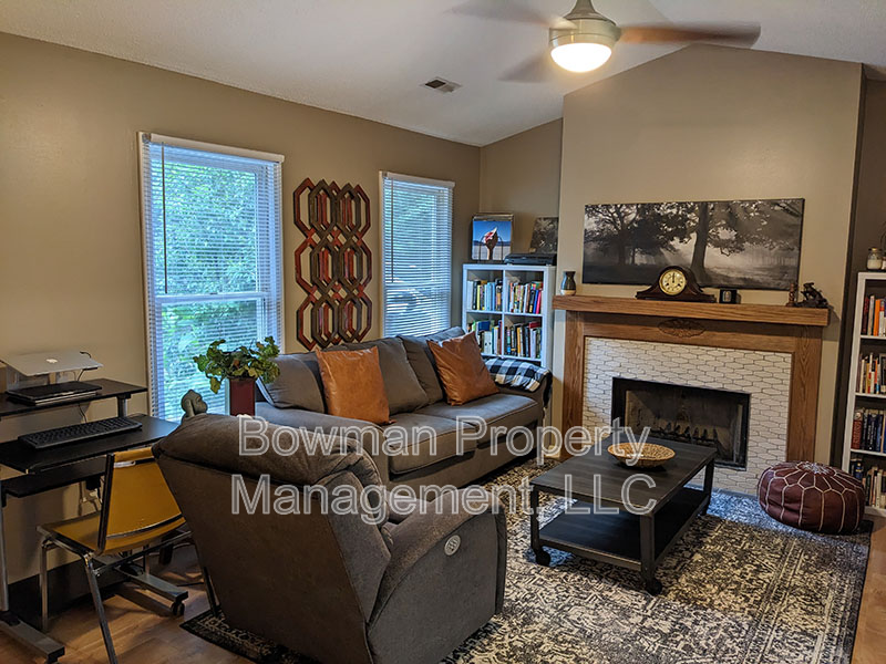 155 Rachel Way - Photo 3 of 23
