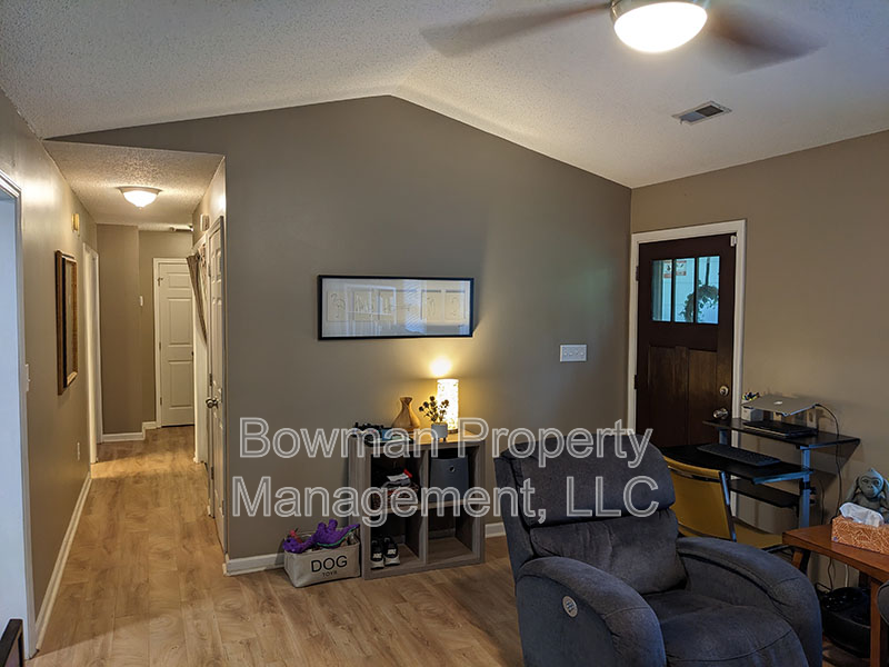 155 Rachel Way - Photo 4 of 23