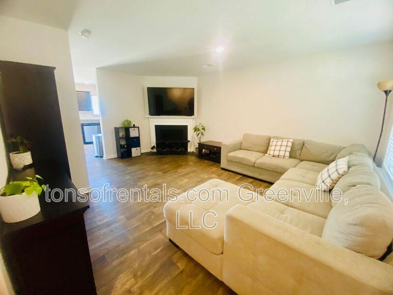 255 Millen Dr - Photo 2 of 20