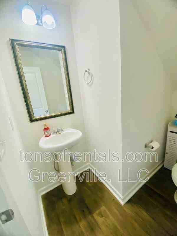 255 Millen Dr - Photo 6 of 20