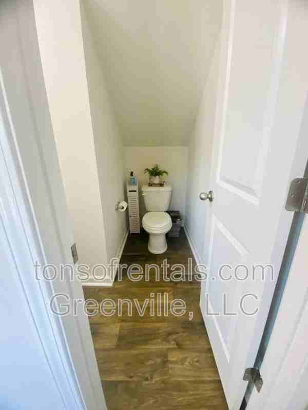 255 Millen Dr - Photo 7 of 20