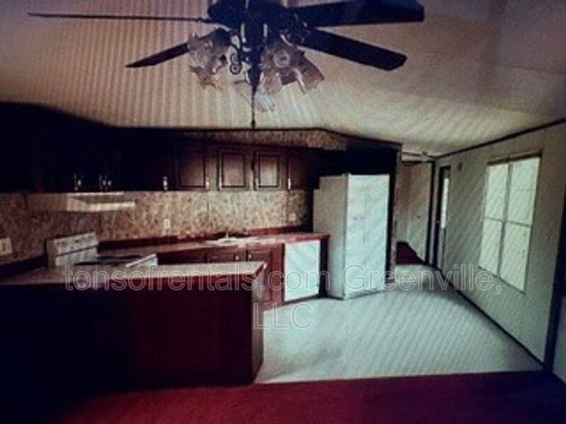 255 Pine Dr - Photo 2 of 9