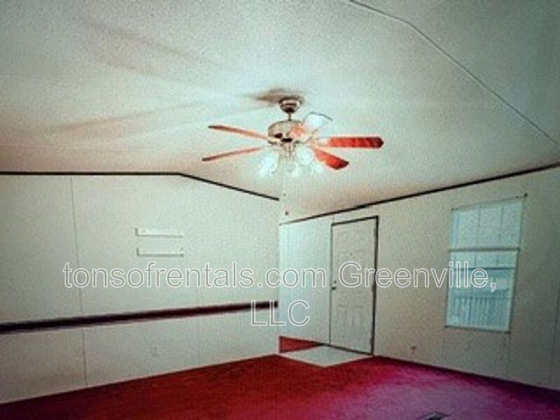 255 Pine Dr - Photo 3 of 9