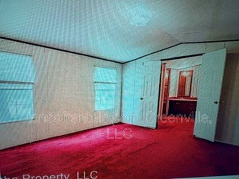 255 Pine Dr - Photo 5 of 9