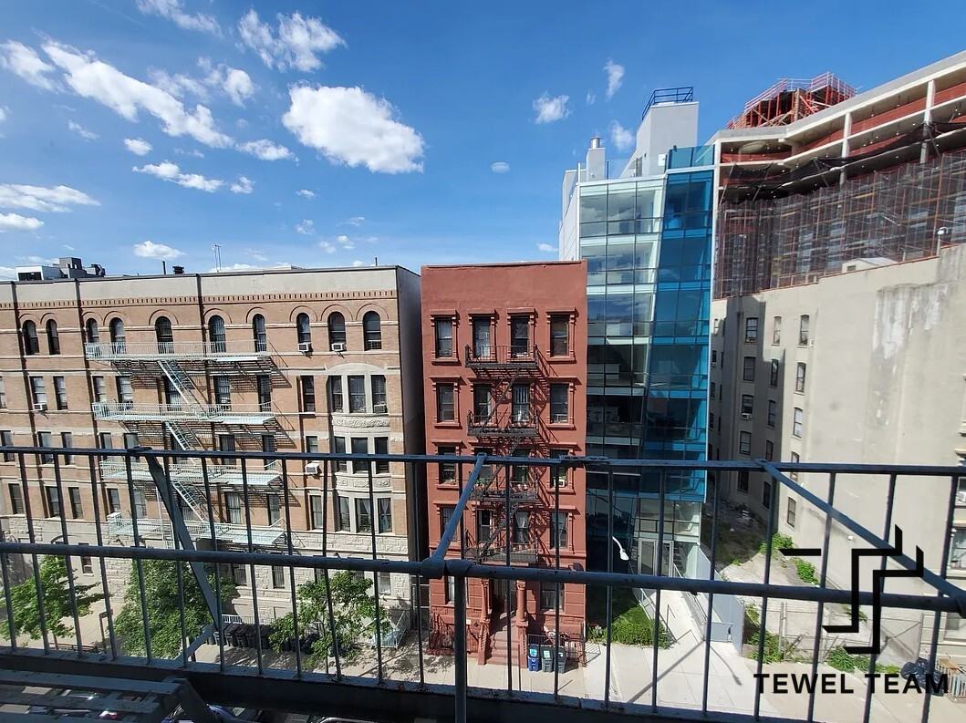 312 West 121st Street #5A - Photo 4 of 15