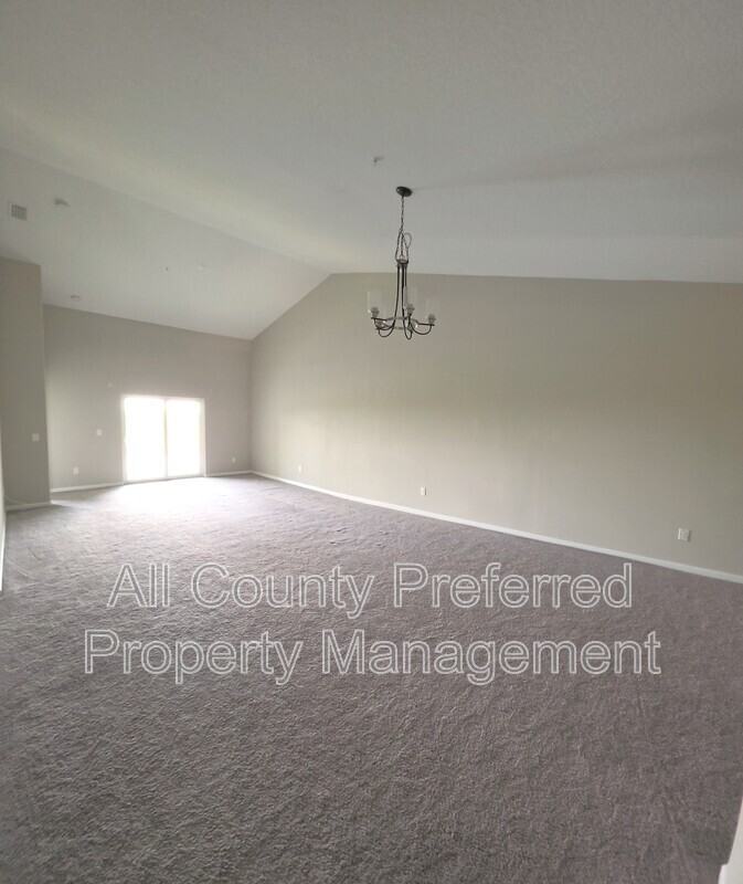 3940 Playa Del Sol Dr #203 - Photo 5 of 5