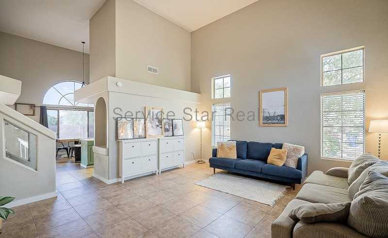 1006 N 92nd Cir - Photo 2 of 7