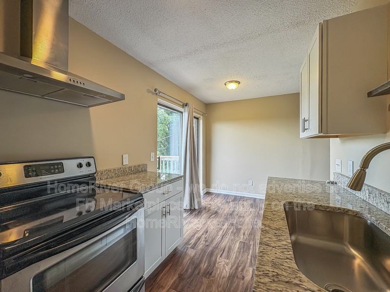 210 Buena Vista Dr #4 - Photo 5 of 20