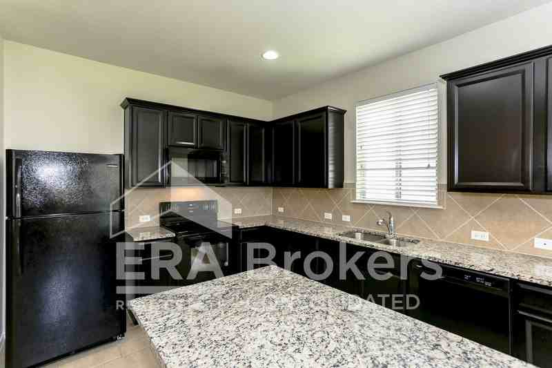 8918 Night View Dr - Photo 7 of 24