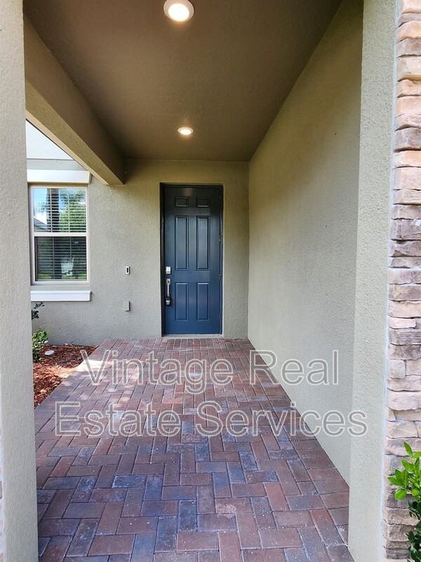 25188 Lambrusco Loop - Photo 4 of 48