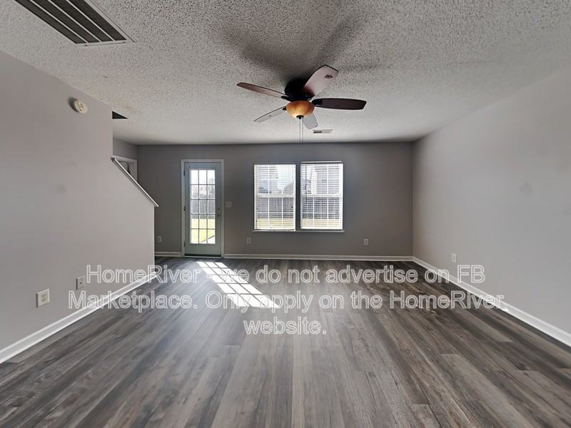 1784 Polaris Dr - Photo 4 of 28