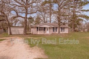 featured image of 4 Barre Ln