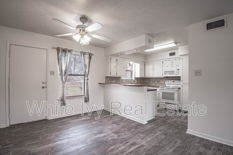 4 Barre Ln - Photo 6 of 36