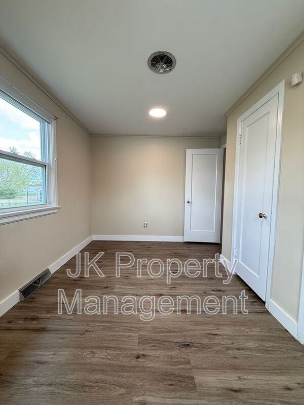 3005 7th Ave N - Photo 6 of 31