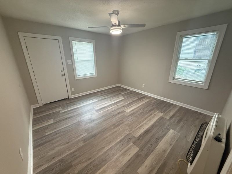 3042 Mcadoo Ave - Photo 2 of 14