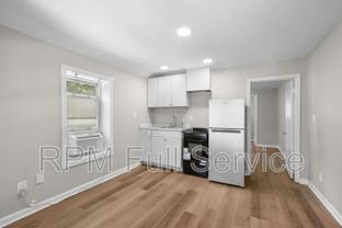 325 54th Ave N #E - Photo 1 of 1