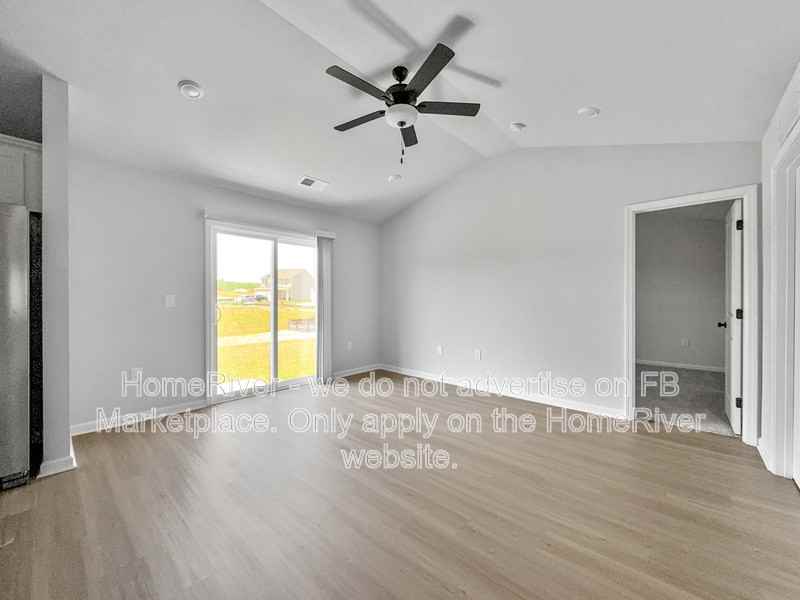 3531 Clover Valley Dr - Photo 3 of 21