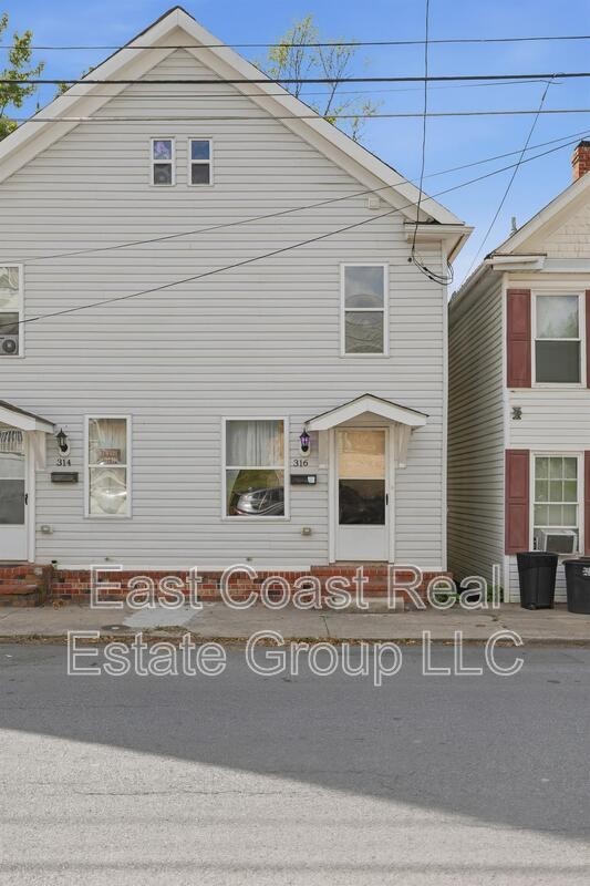 316 N High St - Photo 3 of 32