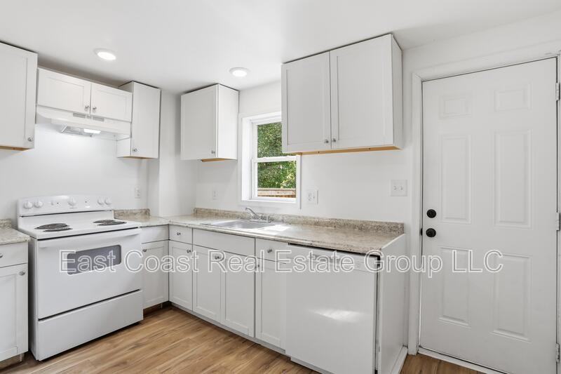 316 N High St - Photo 4 of 32
