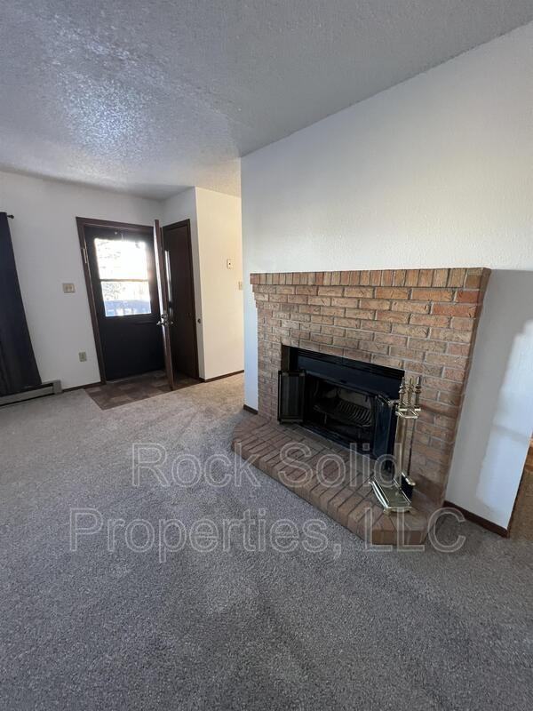 4149 Van Buren Ave - Photo 5 of 25