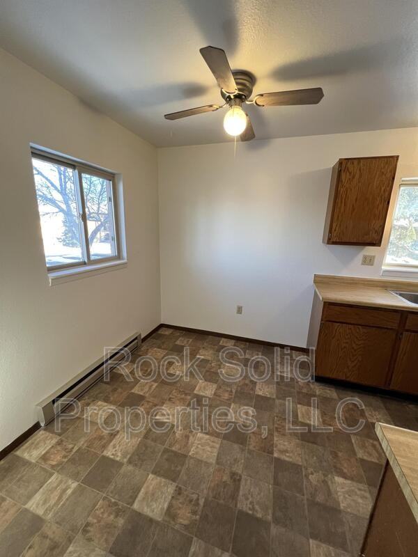 4149 Van Buren Ave - Photo 7 of 25