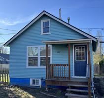featured image of 2067 Hazel Ave Ne
