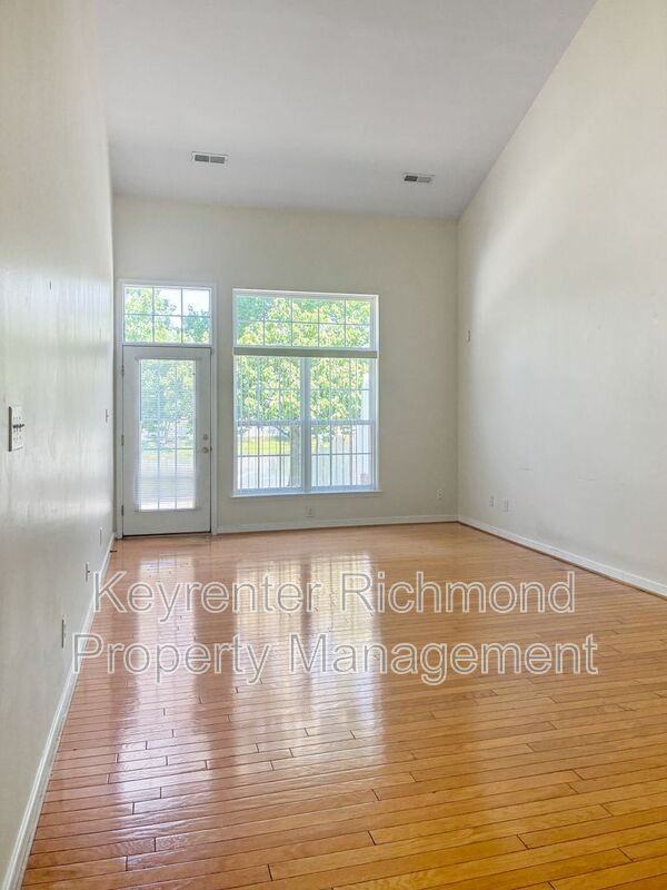 5904 Chapel Lawn Ter - Photo 5 of 22