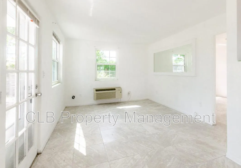 36 Brooks Dr - Photo 4 of 12