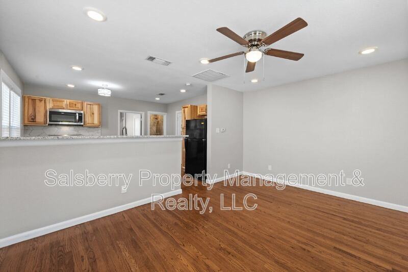 3772 W 6th St - Photo 5 of 15