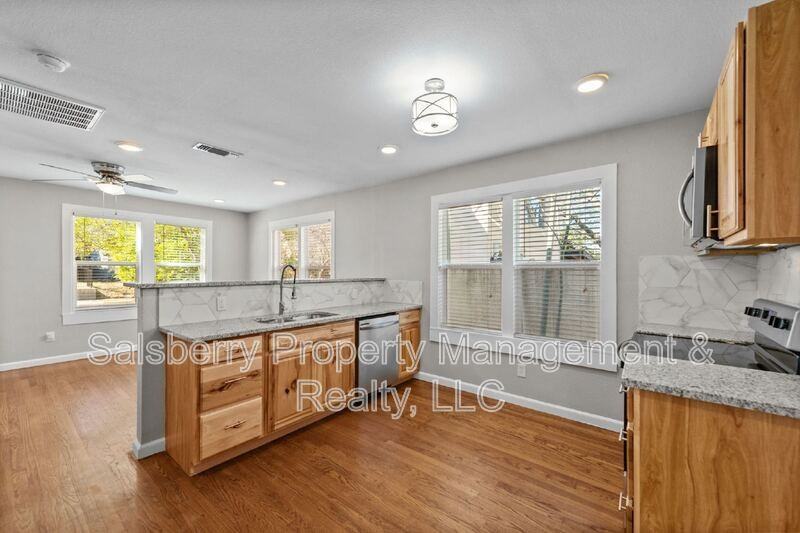 3772 W 6th St - Photo 7 of 15