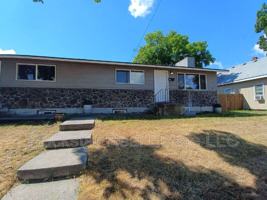 featured image of 702 E Bridgeport Ave